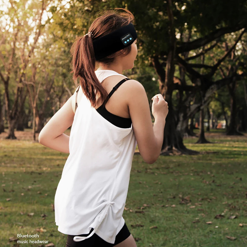 סטפ קאמפורתבלי ספורט, מוזיקה ושינה בסטייל – אוזניות ספורט עם מסכת עיניים לכל חווית אימון נוחה ומרגיעה